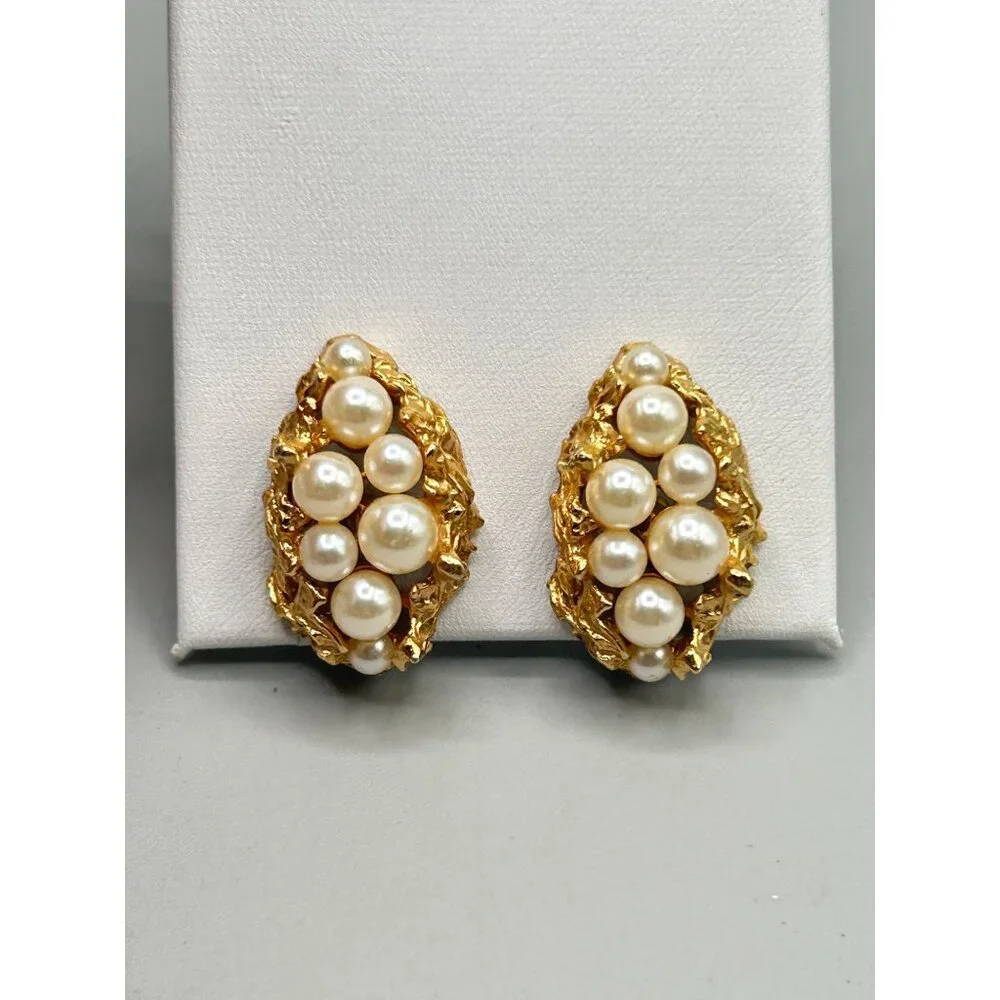 Vintage Napier Gold Tone Clip On Earrings with Faux Pearls Cluster - Picture 4 of 7